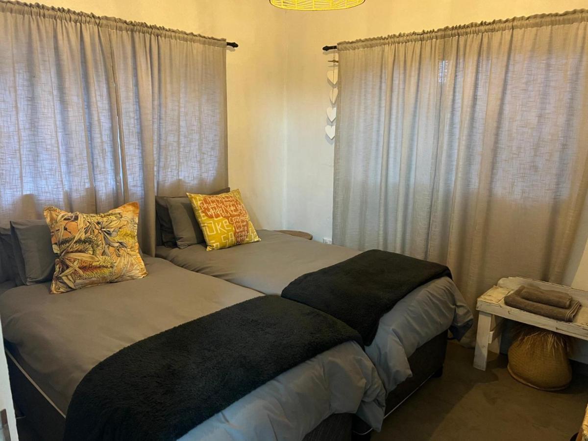 Linga Futhi Beach Cottages Port Saint Johnʼs 客房 照片